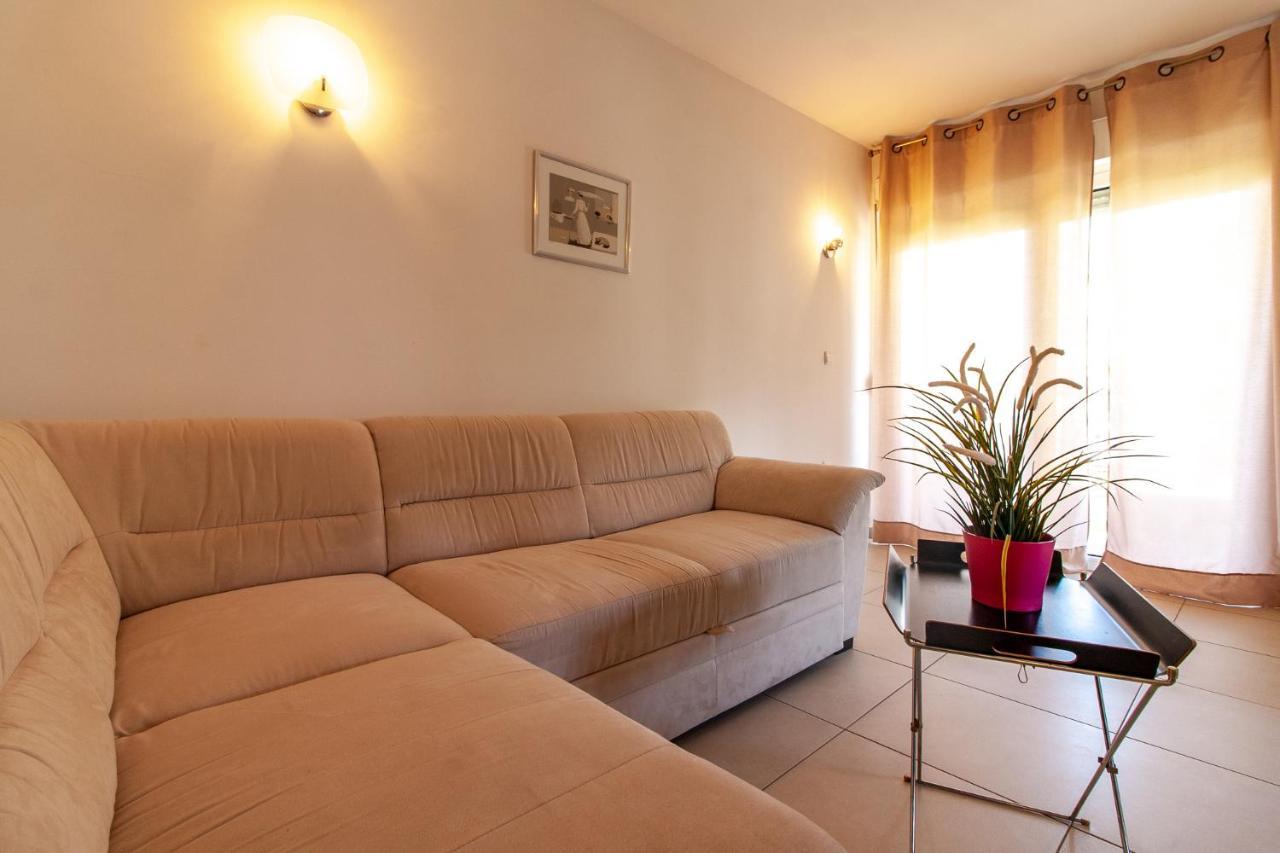 Vila Lavanda نيوم المظهر الخارجي الصورة